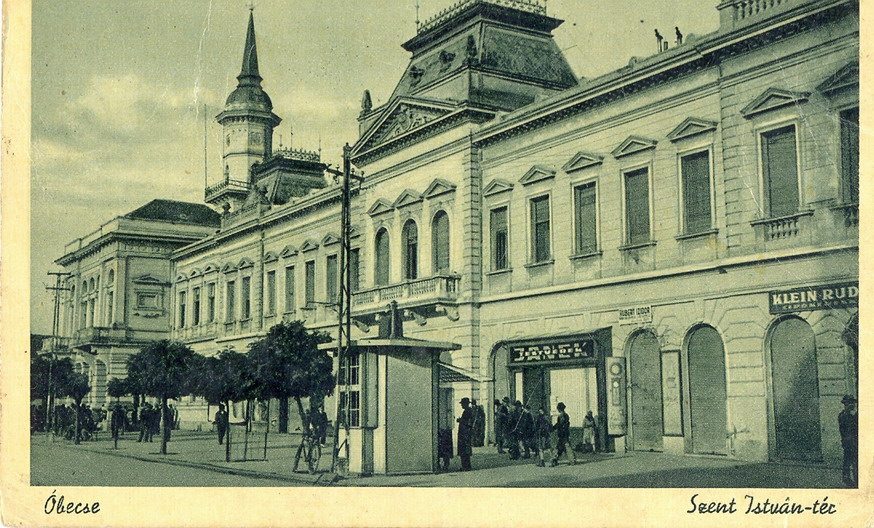 SZENT ISTVÁN TÉR SZENT ISTVÁN TÉR
